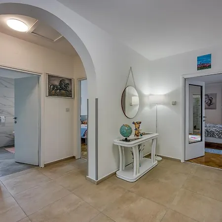 Casa Ina Wit Private Pool Holiday home *