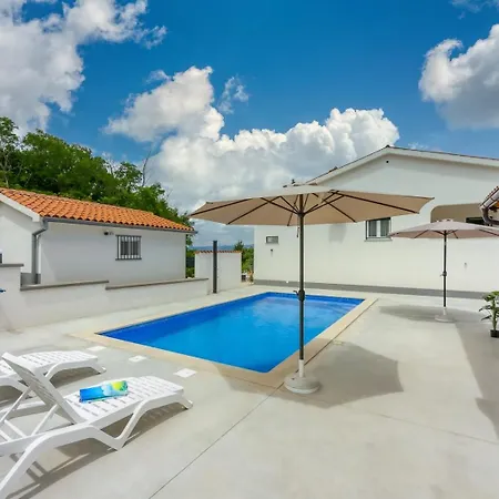 Casa Ina Wit Private Pool Krsan